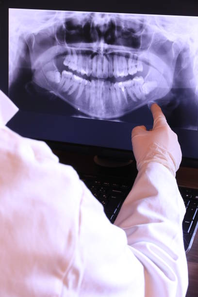 Best Tooth Infection Emergency Dentist  in Monroe Manor, NJ