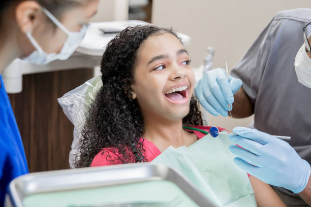 Best Emergency Tooth Extraction  in Monroe Manor, NJ